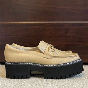 Intentionally Blank Women's HK2 Loafer in OjaiI size 10 NWOB Chunky Platform